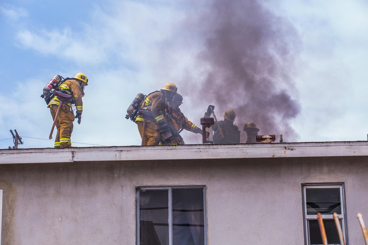 火災保険と地震保険を併用することで誰が得をするのか？
